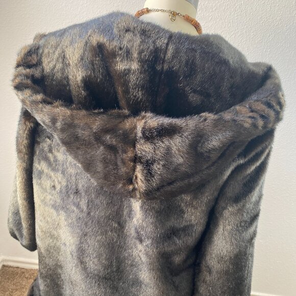 Jones New York Women’s Full Length Faux Fur Long Sleeve Pockets hooded Coat Sz M - Picture 6 of 14